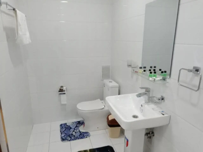 Queens 2 Hotel