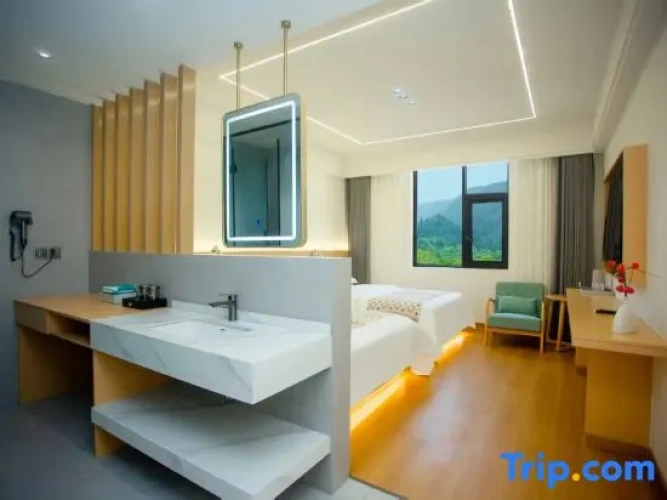 Economy Twin room with mountain view