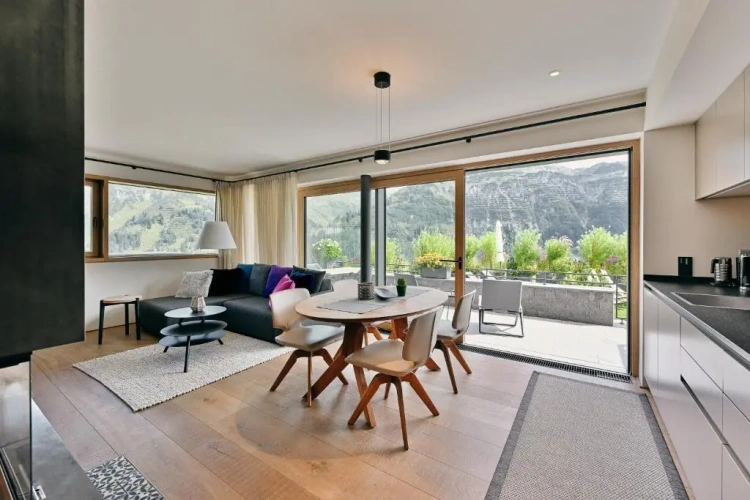 1 Bedroom Double Apartment with balcony and with mountain view