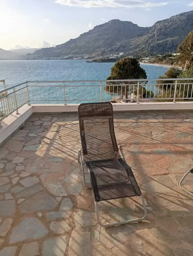 Arte Pefki Beachfront Suites