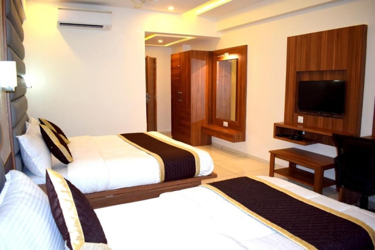 Deluxe Triple room