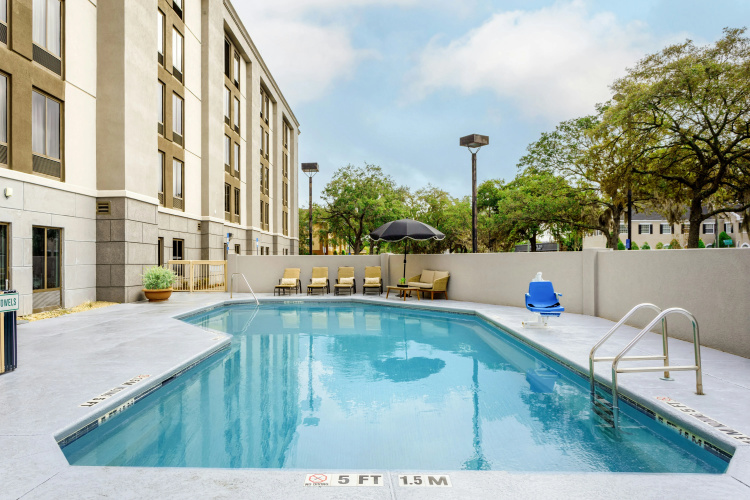 Hampton Inn Jacksonville-Downtown-I-95 photo 16