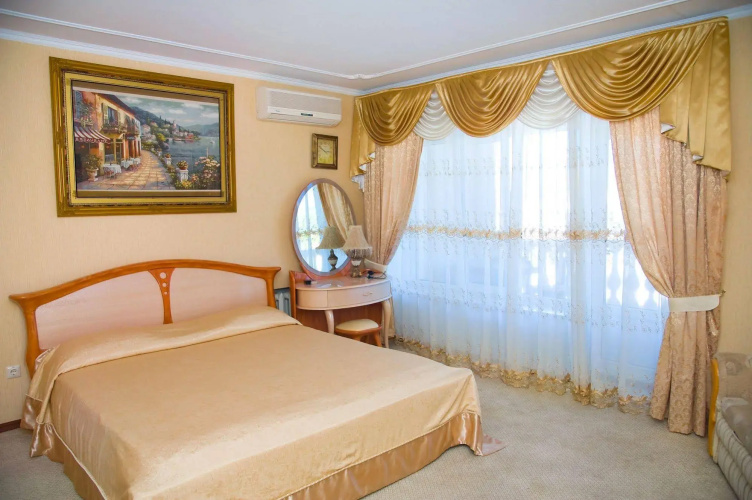Villa Neapol