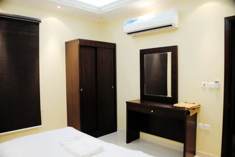 Al Drees Aparthotel