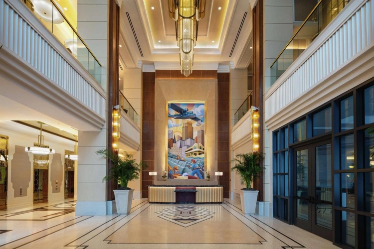 The Higgins Hotel New Orleans, Curio Collection by Hilton