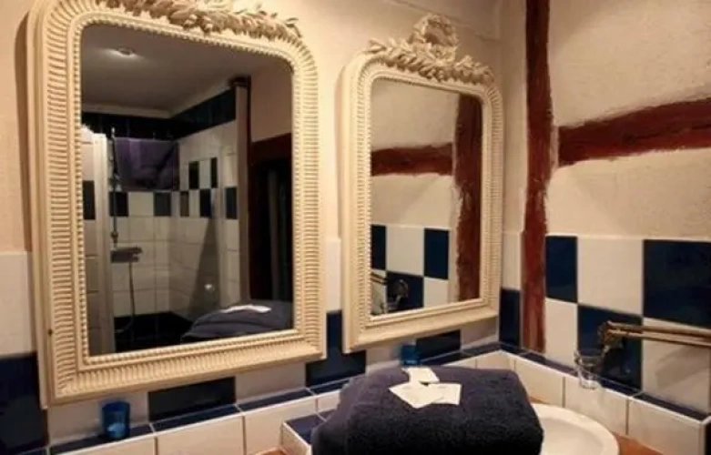 2 Bedrooms Double Apartment
