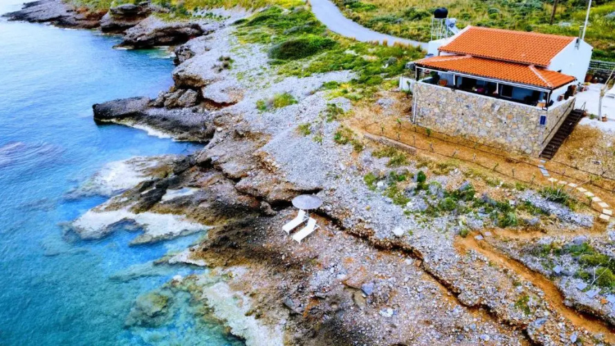 Tholos Alexandra's Beachfront House