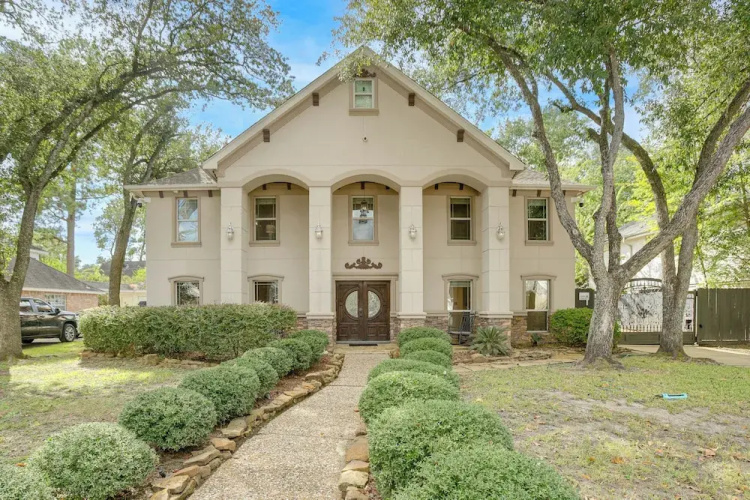 Heated Pool, Hot Tub, Game Room: Houston Group Gem