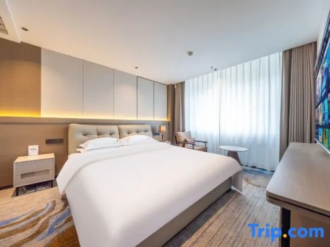 Deluxe Suite with river view