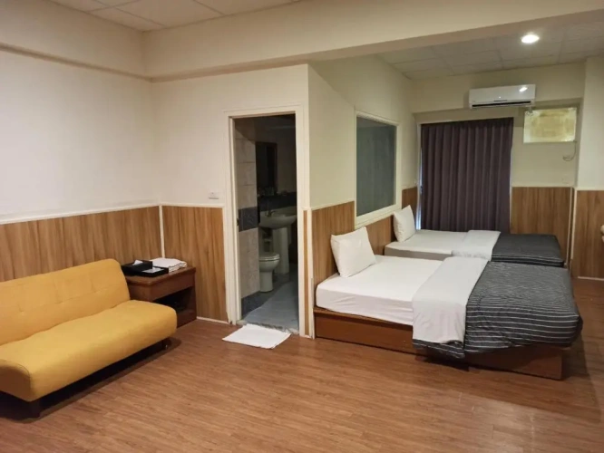 Standard Quadruple room