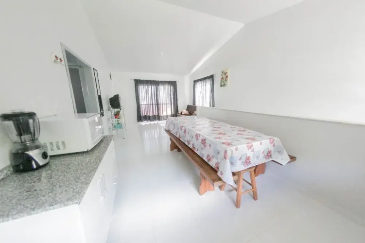 Sobrado 2 - Casa com piscina 10 pessoas