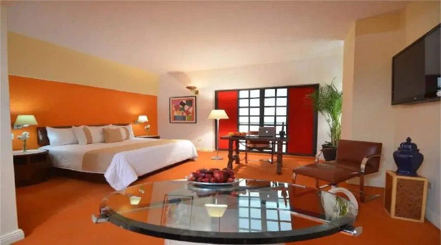 1 Bedroom Suite