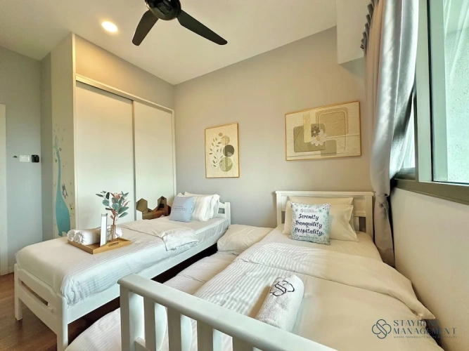 4 Bedrooms Family Apartment