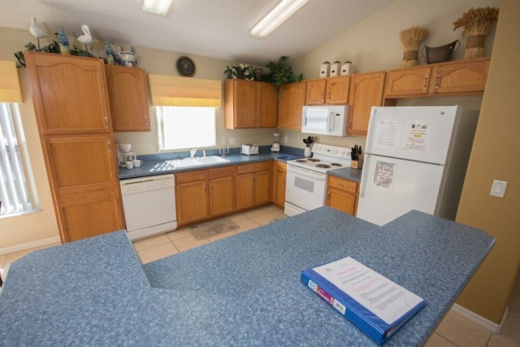Indian Creek 5 bed / +3 bathrooms home