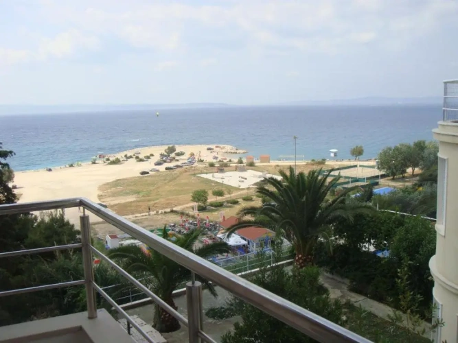 1 Bedroom Apartment with sea view