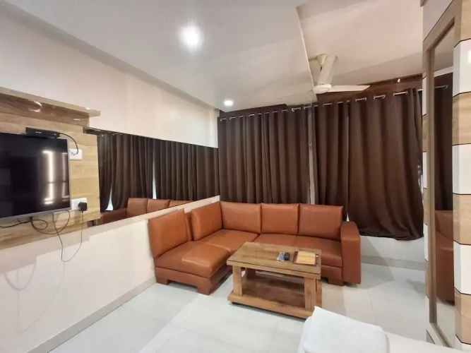 Hotel Sapphire Inn
