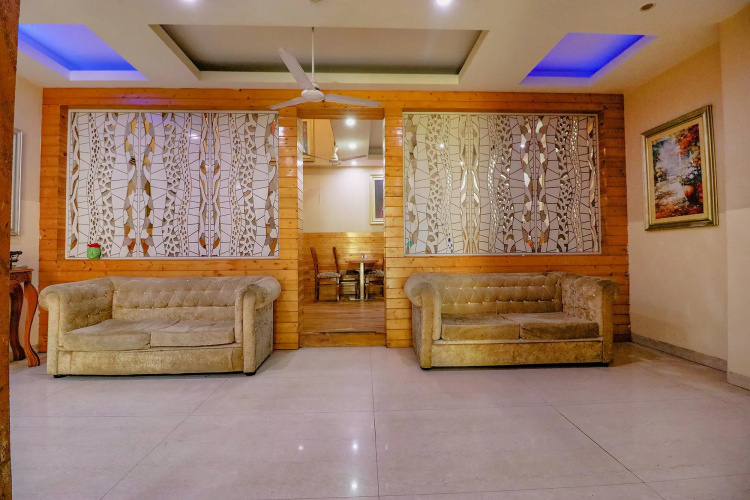Fabhotel Gaba Corporate Suites