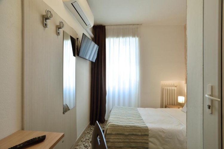 Economy Double room with balcony and with view