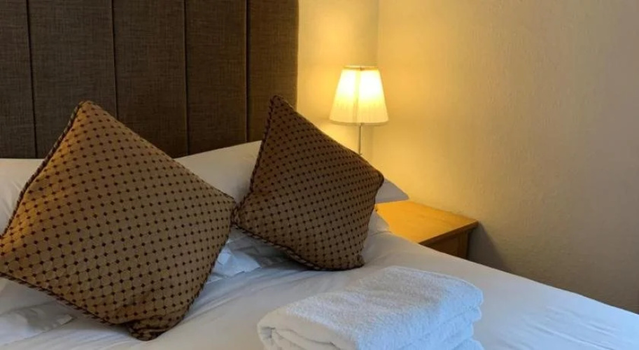 The Upper Largo Hotel & Restaurant