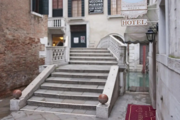Venice Roulette Hotel