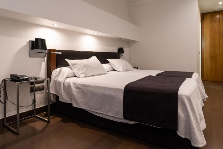Interior Twin room