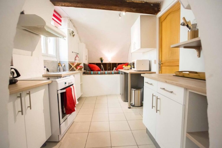 2 Bedrooms Apartment