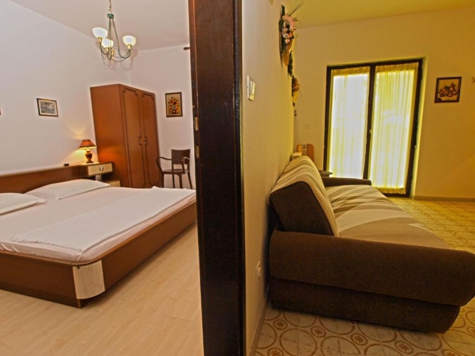 Single Apartment