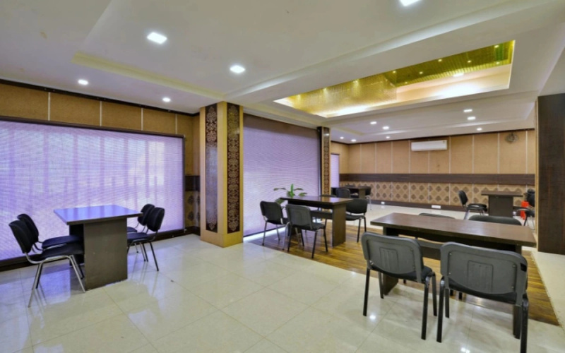 Hotel Samrat
