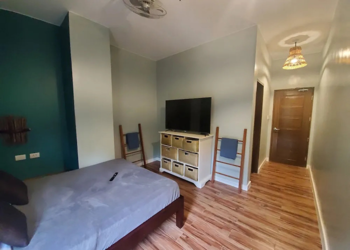 Outpost Hostel - Coron