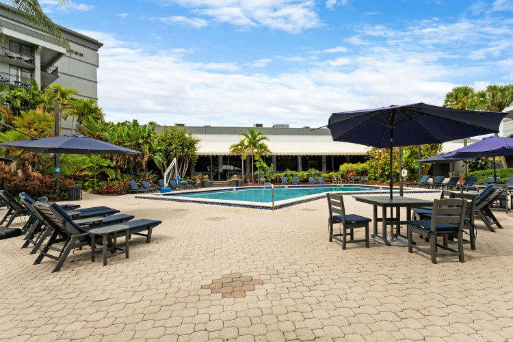 DoubleTree by Hilton Hotel and Executive Meeting Center Palm photo 30
