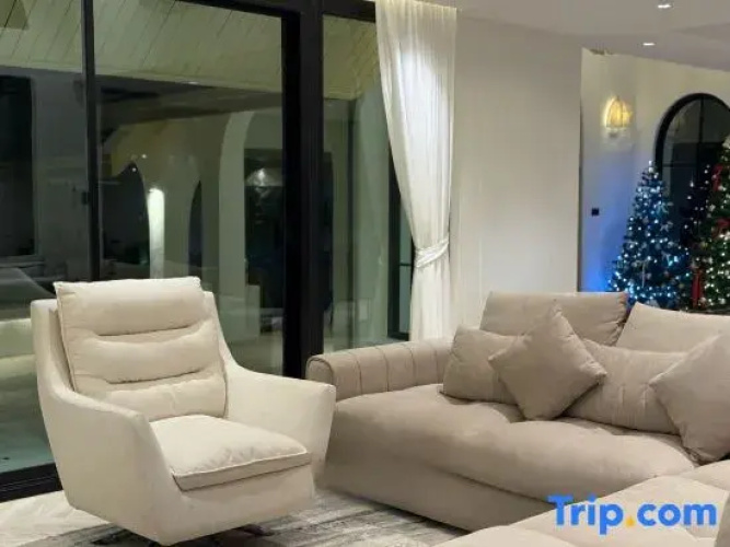 Serene House