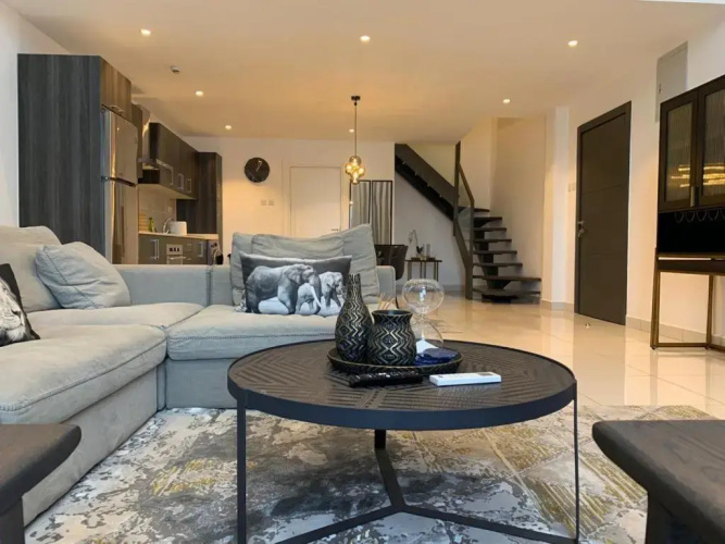 1 Bedroom Duplex Embassy Gardens