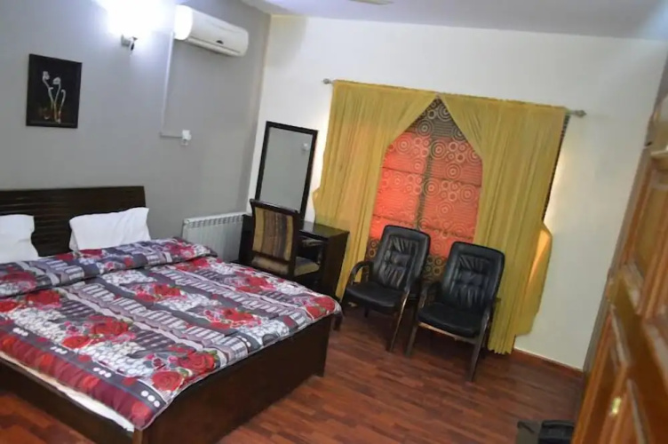 GB Lodges Murree
