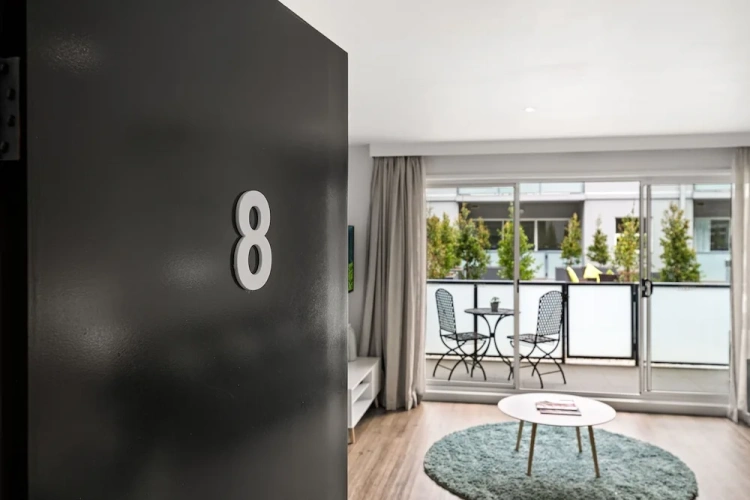 Deluxe Apartment