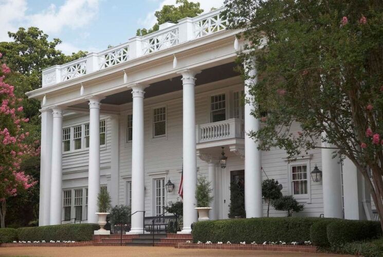 Fairview Inn Over view