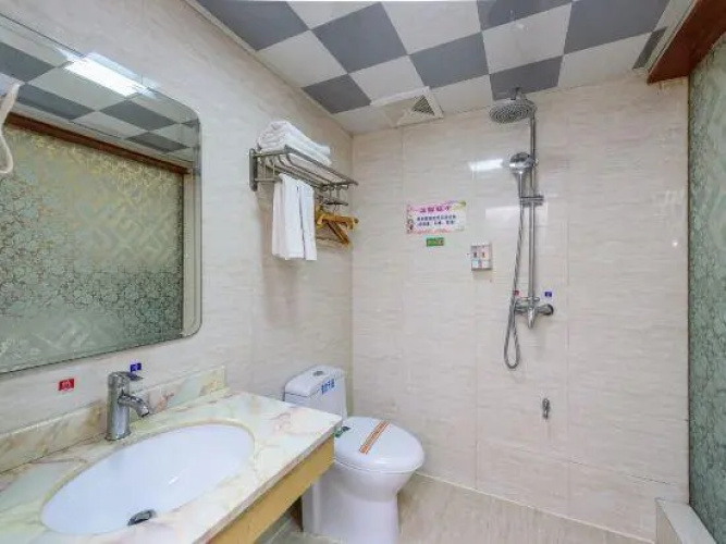 Ganglong Business Hotel