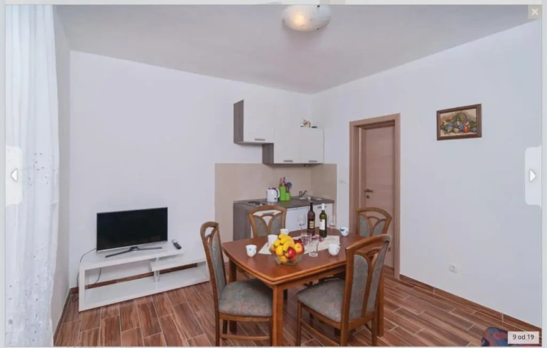 2 Bedrooms Quadruple Apartment with balcony