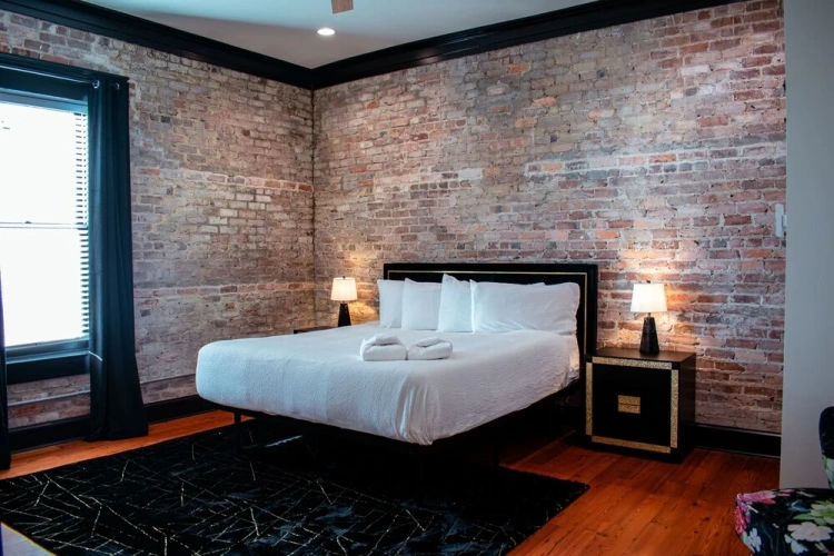 Double Suite with courtyard view