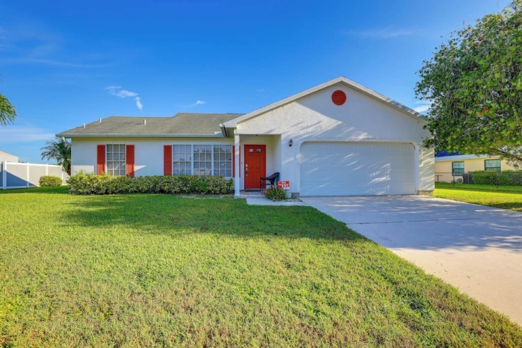 3 Bedrooms Cottage