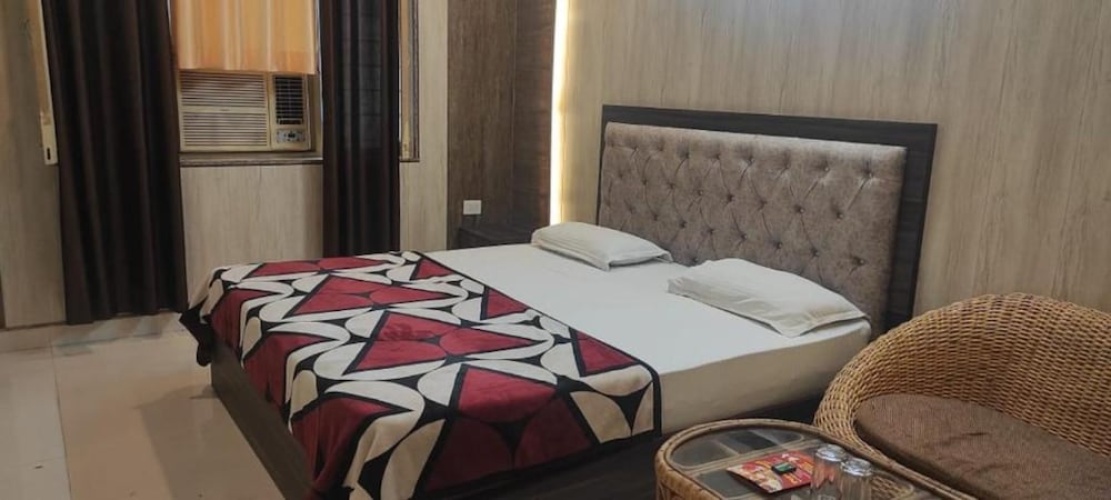 Shiv Ganga Hotel