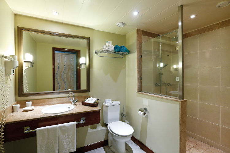 Mauricia Beachcomber Resort and Spa photo 9