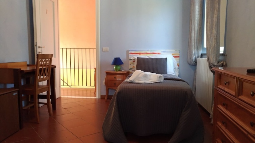 Standard Single room
