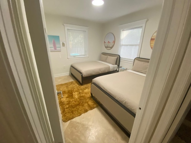 Entire Home in Biscayne Park