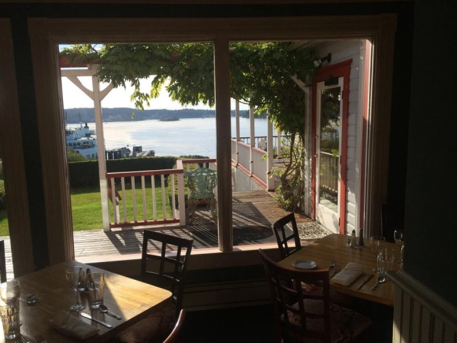 Orcas Hotel