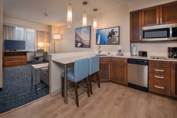 1 Bedroom Suite
