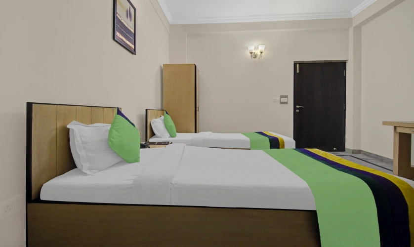 Economy room