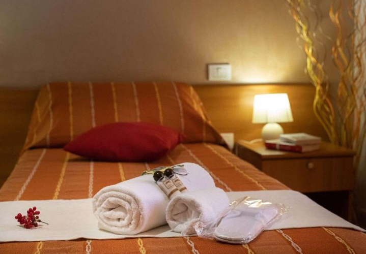 Kiris Hotel