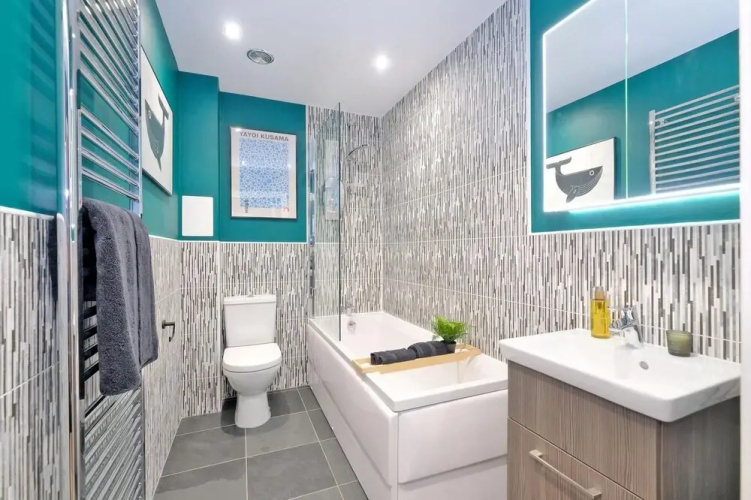 Stunning Central Two Bedroom Executive Apartment