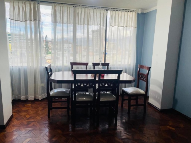 3 Bedrooms Apartment