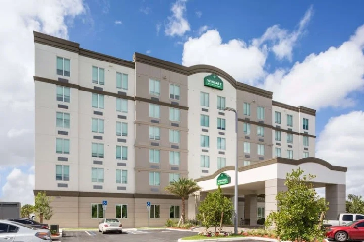1 Bedroom Deluxe Double Suite